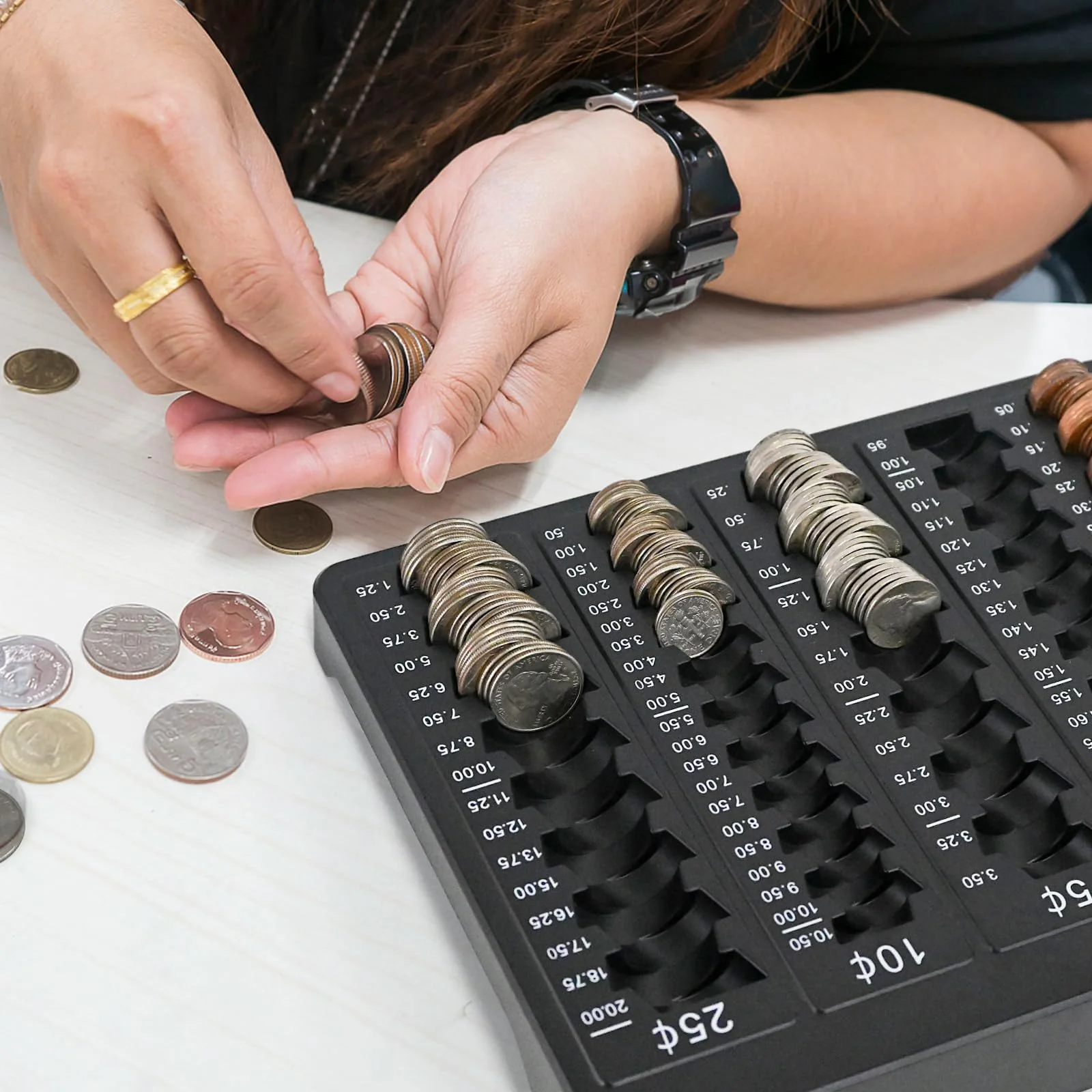 L LIKED 1PCS Black Coin Counter Tray -Change Counter Coin Counting and Sorting Tray with 150 Assort Coin Wrappers Included-5 Compartments Slots for Organization Pennies, Nickels, Dimes, and Quarters - Image 3